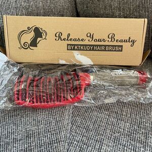 Hair brush by KTKUDY new in packaging red